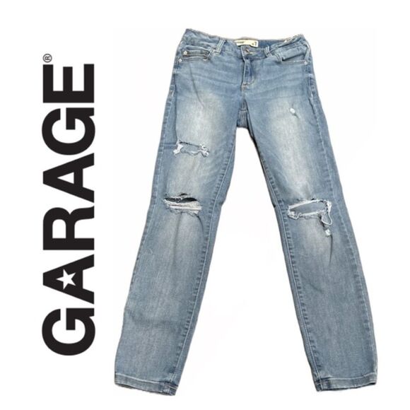 Garage 07 Distressed Light Wash Jeans‎ - Size 7 - Picture 1 of 2
